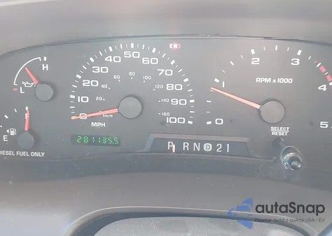 2002 Ford Excursion Limited z USA, uszkodzony, nr VIN 1FMSU43F22EA97921